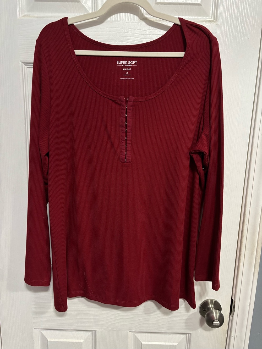 Women's Long-Sleeve Henley Top in Burgundy